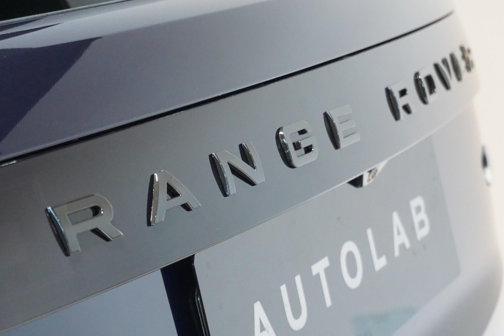 Land Rover Range Rover 3.0 D300 MHEV SE SUV 5dr Diesel Auto 4WD Euro 6 (s/s) (300 ps)